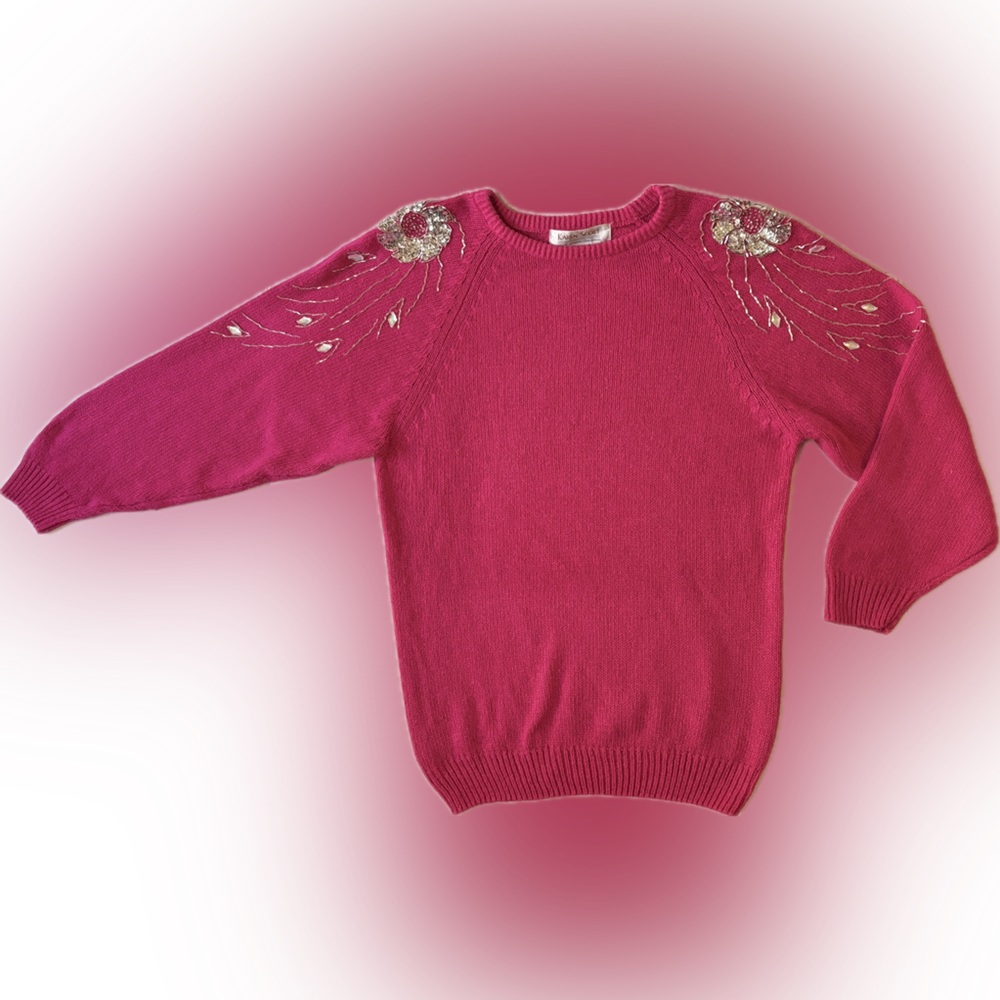 Vintage Karen Scott fuchsia sweater with sequins beaded embroidery | Size S